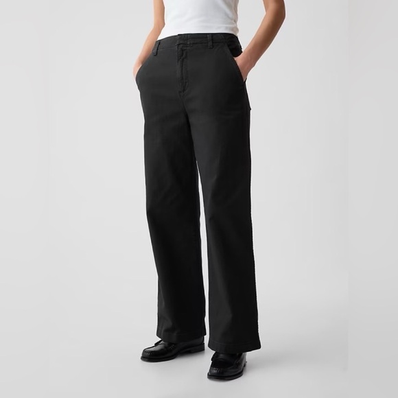 NWT! GAP Black Mid Rise Loose Khakis - Size 0🌷 - Picture 2 of 9